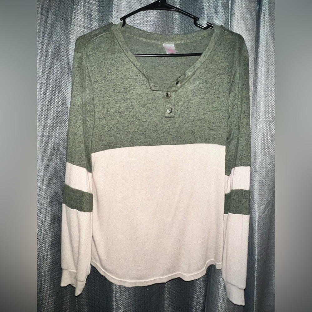No Bo Color Block Long Sleeve